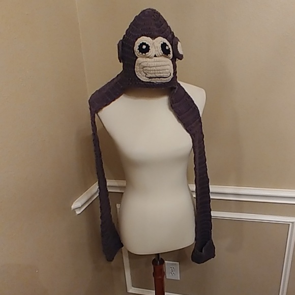 Monkey Bernie scarf & mittens - Picture 3 of 5